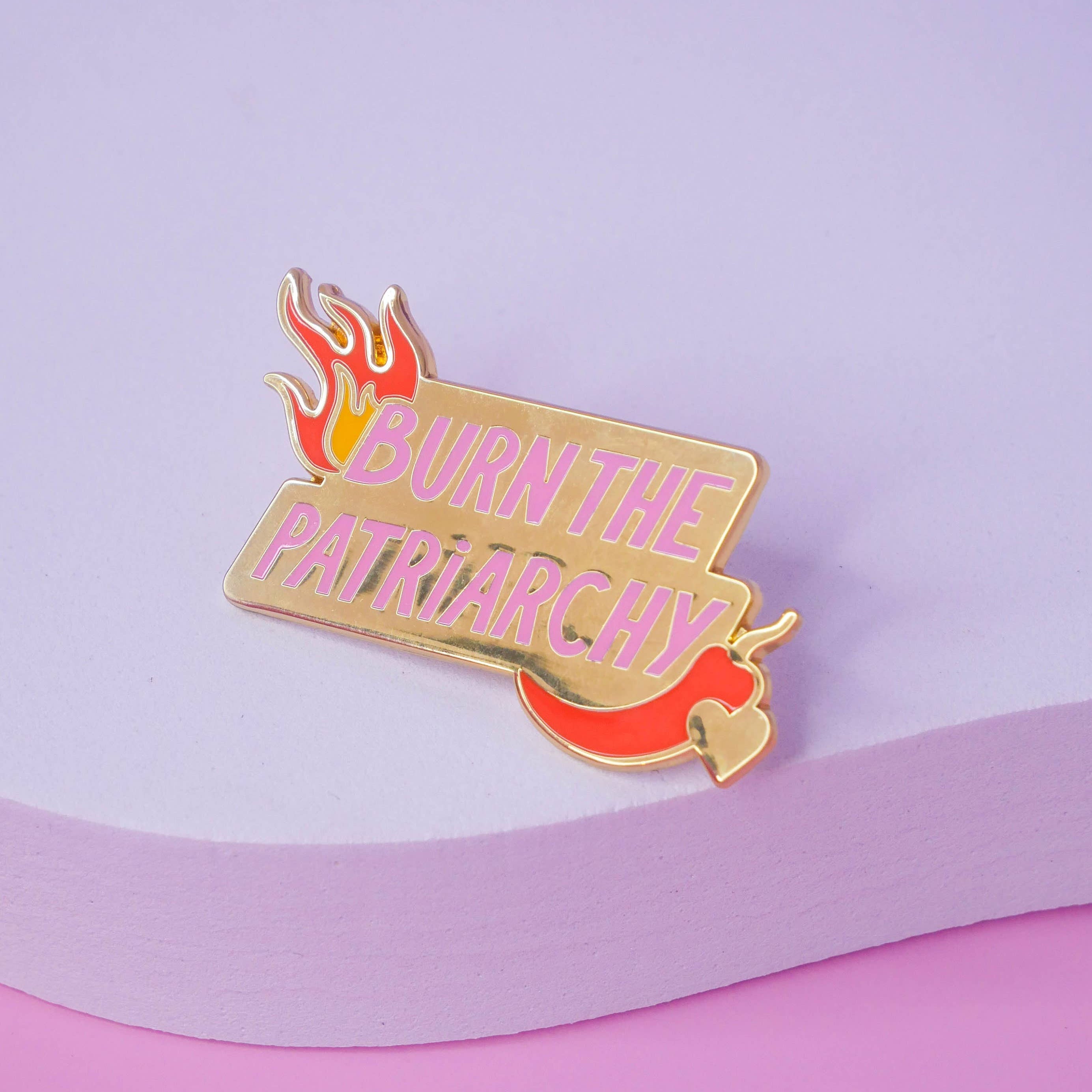  Pin's - "Burn the Patriarchy" 