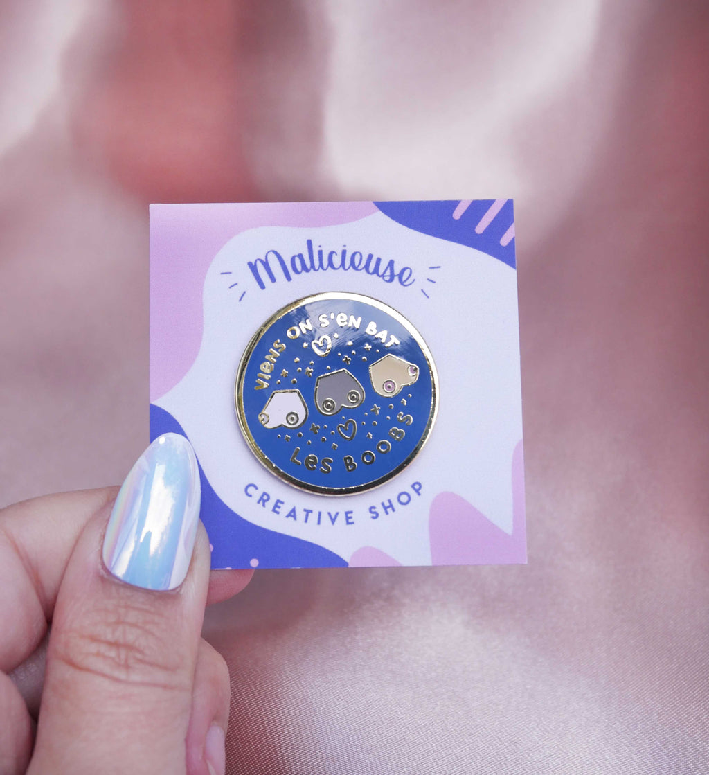 Pin's - "Viens on s'en bat les Boob"